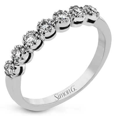 Custom - Designed Diamond Rings to Reflect Your PersonalityRight Hand Ring in 18k Gold with Diamonds