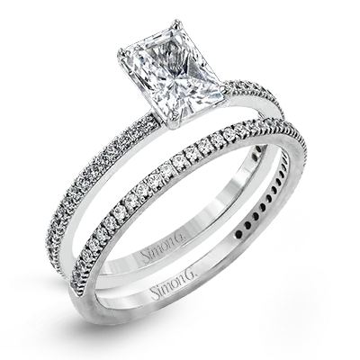 Three - Stone Diamond Rings with Princess - Cut DiamondsWedding Set in 18k Gold with Diamonds