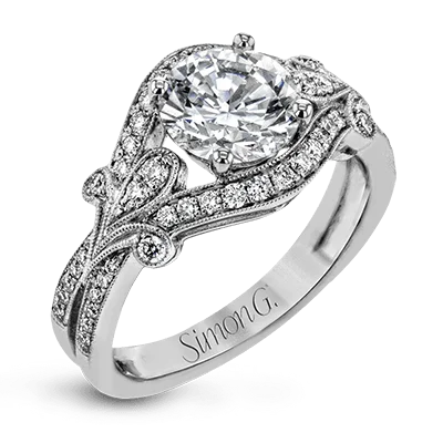 Solitaire Diamond Rings in Platinum SettingsEngagement Ring in 18k Gold with Diamonds