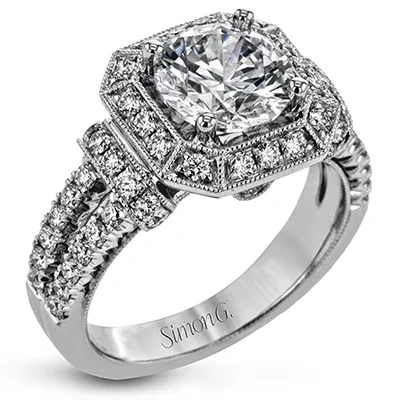 Solitaire Diamond Rings in Platinum SettingsEngagement Ring in 18k Gold with Diamonds