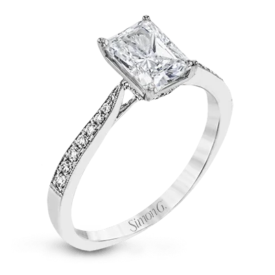 Solitaire Diamond Rings in Platinum SettingsEngagement Ring in 18k Gold with Diamonds