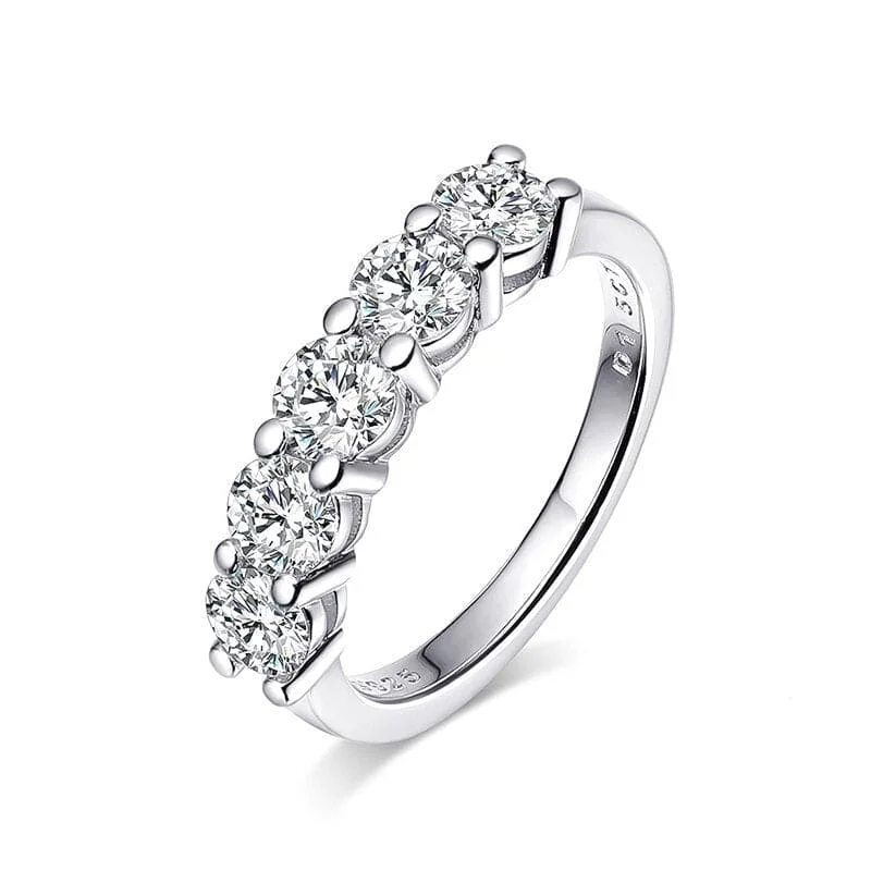 Solitaire Diamond Rings in Platinum SettingsMoissanite Wedding Ring