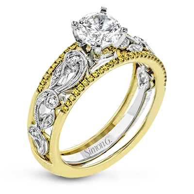 Three - Stone Diamond Rings with Princess - Cut DiamondsWedding Set in 18k Gold with Diamonds