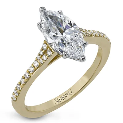 Solitaire Diamond Rings in Platinum SettingsEngagement Ring in 18k Gold with Diamonds