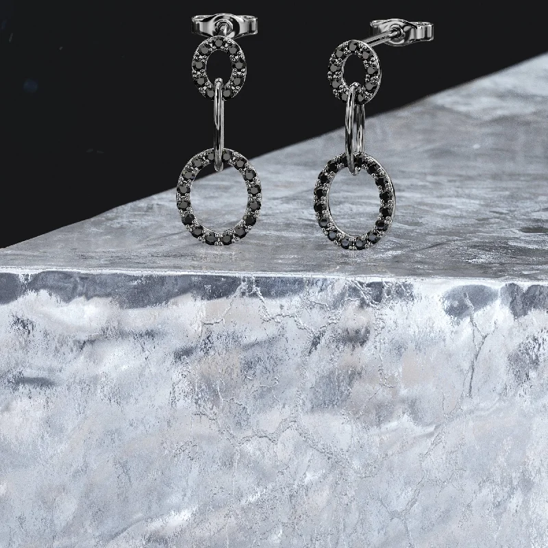 Three - Stone Diamond Rings with Princess - Cut DiamondsMaleficent Natura Black Diamonds White Gold Unique Earrings