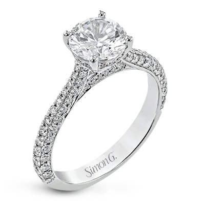 Custom - Designed Diamond Rings to Reflect Your PersonalityEngagement Ring in 18k Gold with Diamonds