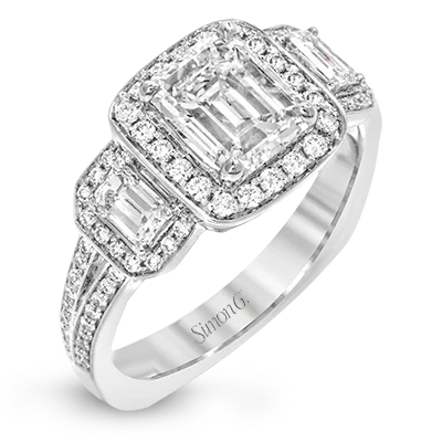 Solitaire Diamond Rings in Platinum SettingsEngagement Ring in 18k Gold with Diamonds