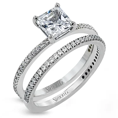 Three - Stone Diamond Rings with Princess - Cut DiamondsWedding Set in 18k Gold with Diamonds