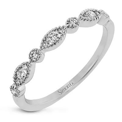 Solitaire Diamond Rings in Platinum SettingsRight Hand Ring in 18k Gold with Diamonds