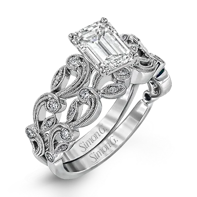Custom - Designed Diamond Rings to Reflect Your PersonalityWedding Set in 18k Gold with Diamonds