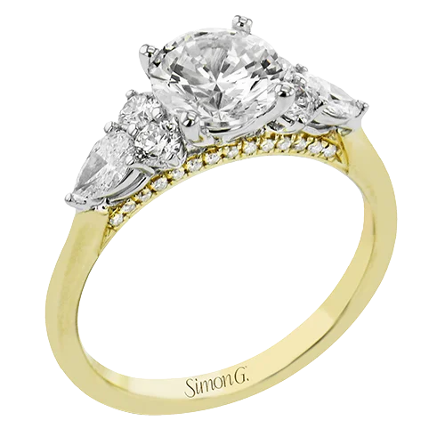 Custom - Designed Diamond Rings to Reflect Your PersonalityEngagement Ring in 18k Gold with Diamonds
