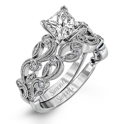Custom - Designed Diamond Rings to Reflect Your PersonalityWedding Set in 18k Gold with Diamonds