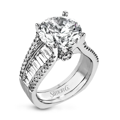 Custom - Designed Diamond Rings to Reflect Your PersonalityEngagement Ring in 18k Gold with Diamonds