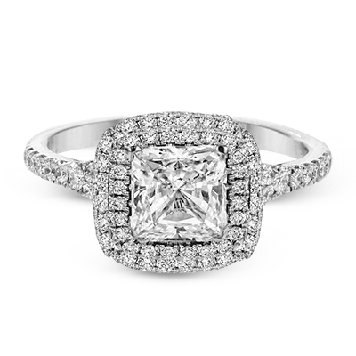 Custom - Designed Diamond Rings to Reflect Your PersonalityEngagement Ring in 18k Gold with Diamonds