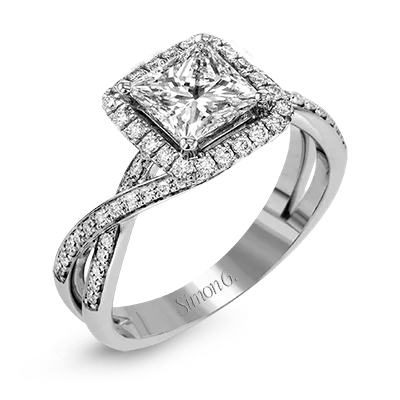 Custom - Designed Diamond Rings to Reflect Your PersonalityEngagement Ring in 18k Gold with Diamonds