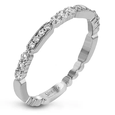 Solitaire Diamond Rings in Platinum SettingsRight Hand Ring in 18k Gold with Diamonds