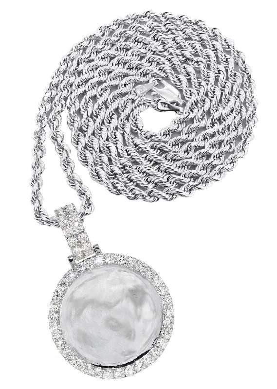 Animal - Shaped Pendants in Sterling Silver14K White Gold Diamond Round Picture Pendant Necklace | 3.11 Carats | Appx. 20.6 Grams Animal - Shaped Pendants in Sterling Silver14K White Gold Diamond Round Picture Pendant Necklace | 3.11 Carats | Appx. 20.6 Grams