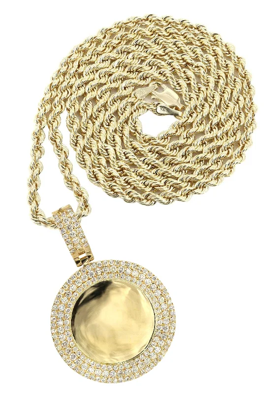 Gemstone - Encrusted Pendants with a Sparkling Centerpiece14K Yellow Gold Diamond Round Picture Pendant Necklace | 2.75 Carats | Appx. 22.9 Grams Gemstone - Encrusted Pendants with a Sparkling Centerpiece14K Yellow Gold Diamond Round Picture Pendant Necklace | 2.75 Carats | Appx. 22.9 Grams