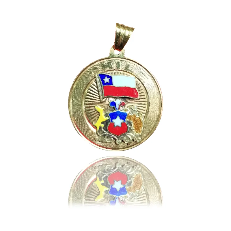 Pendant with a fringe for added texture and movement​ Chile Yellow Gold Pendant (14K)