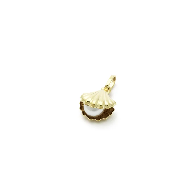 Camera - shaped pendants for photographers​ Pearl-in-Oyster Pendant (14K)