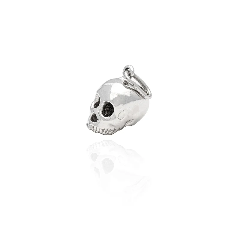 Platinum pendants with a sleek and modern silhouette​ Hollow Skull Pendant (14K)